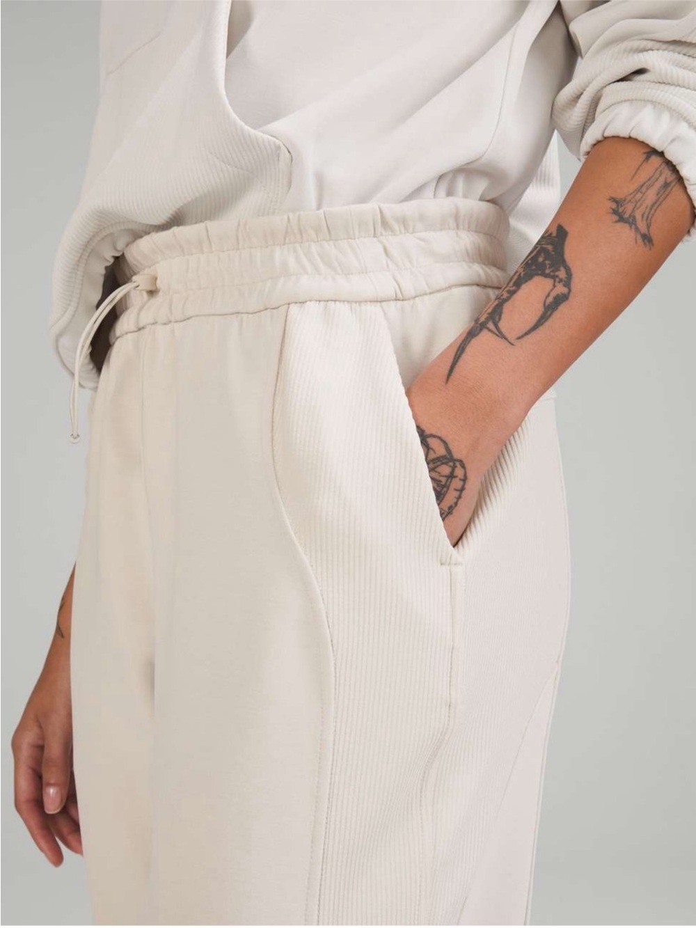 Lululemon softstreme - white opal jogger - Picture 2 of 4